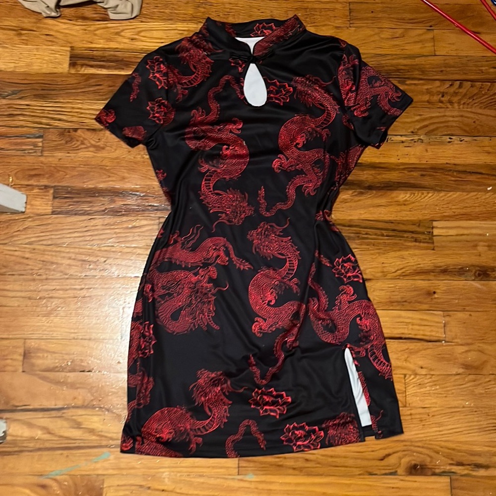 SHEIN Chinese dragon dress